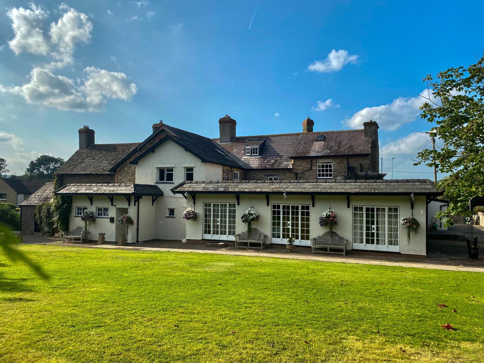 Three Cocks Hotel Brecon Kültér fotó